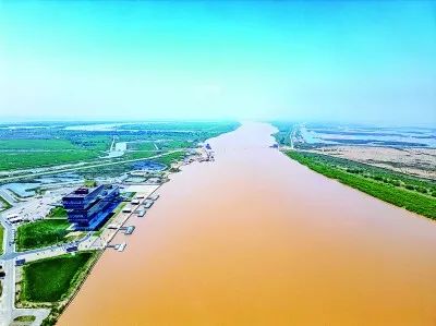 航拍山東東營(yíng)黃河口。光明日?qǐng)?bào) 徐譚/攝