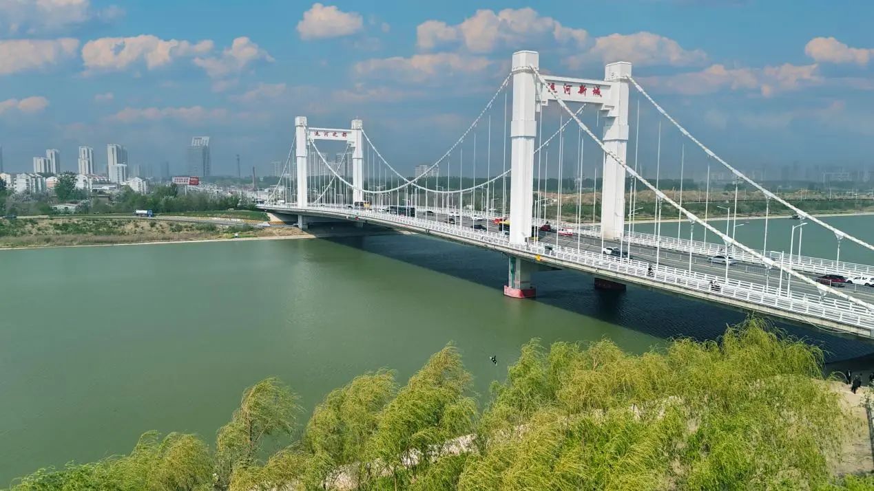 運(yùn)河之都大橋美景。