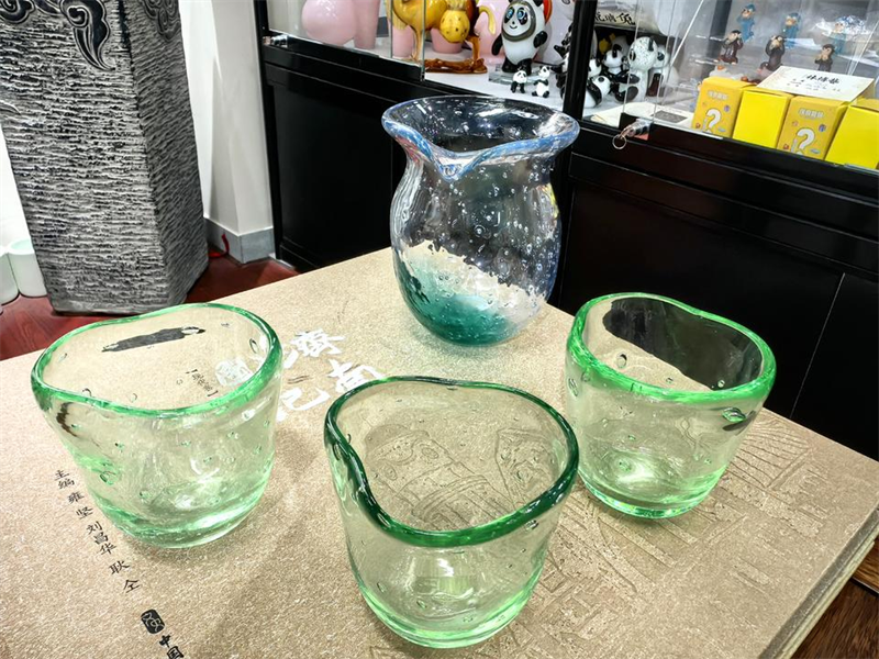 玻璃可以做得這么美！此為濟南泉水創意作品