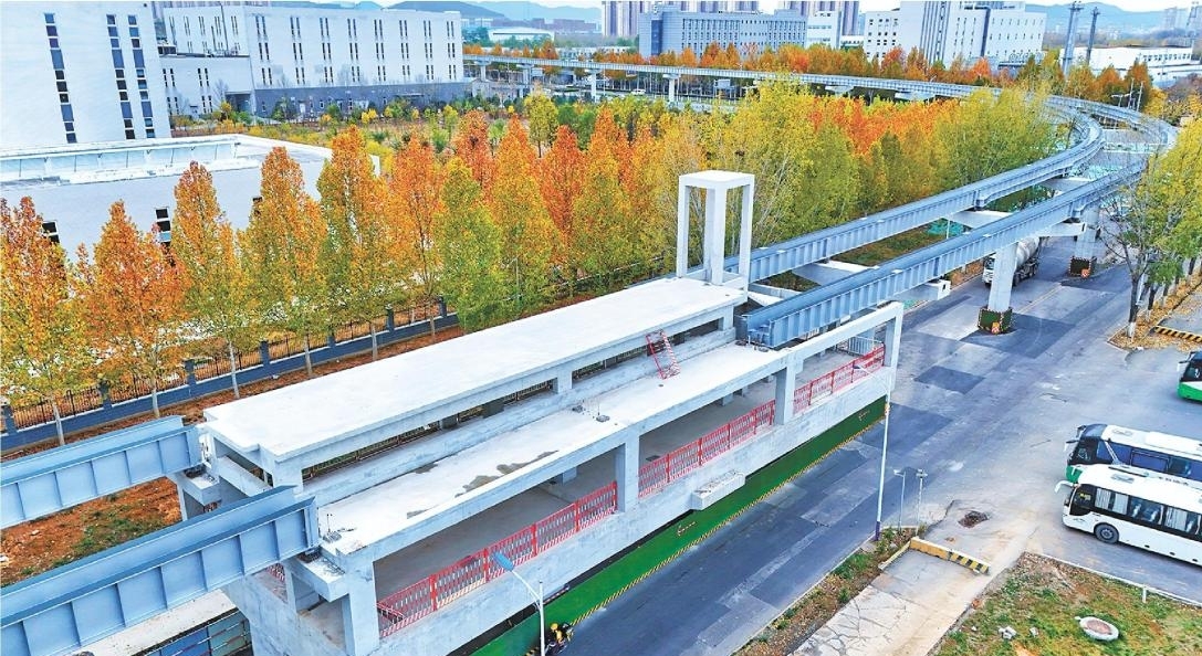 濟南低運量軌道交通高新東區環線項目首個單位工程通過驗收。劉飛躍攝