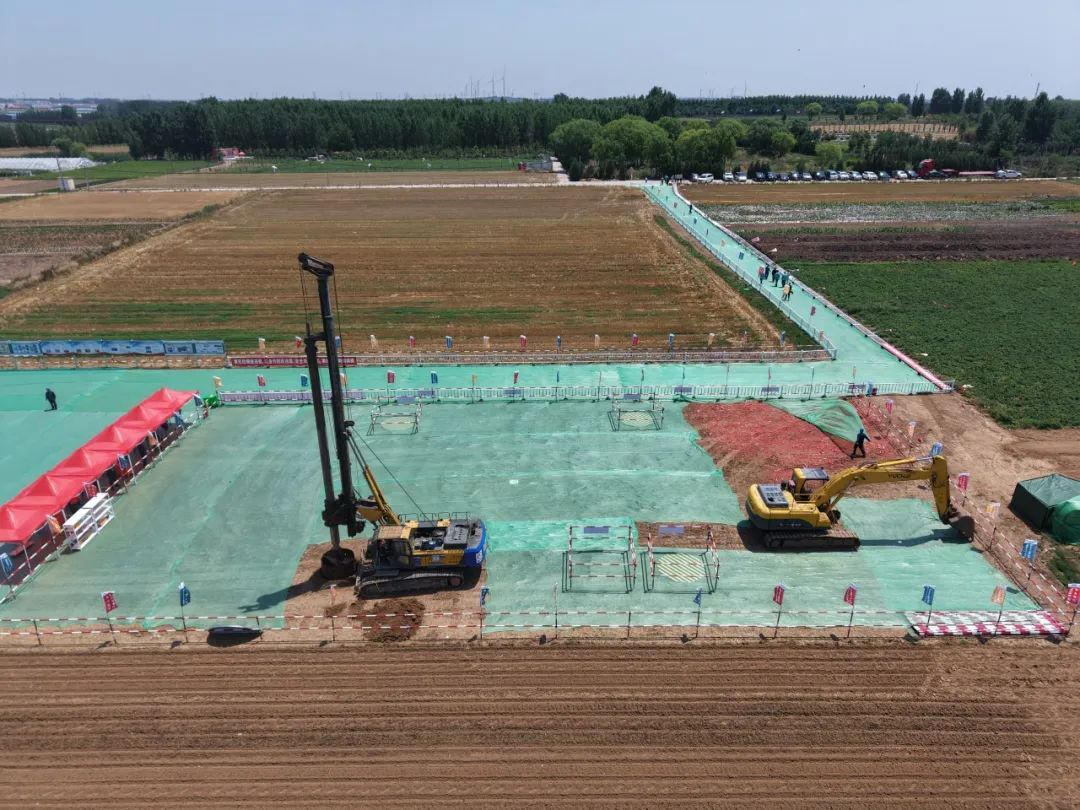 煙威線路南線首基試點。陳康明攝