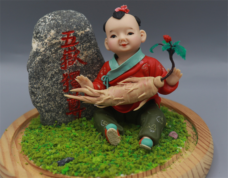 泰山石家面塑作品《泰山祈福娃娃》。受訪者供圖